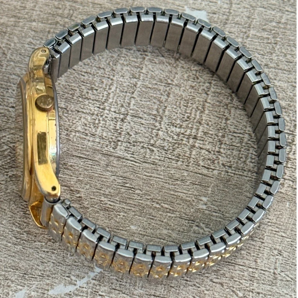 Vintage Lorus Quartz Watch Japan Movt Gold Tone 24 Hour Dial Stretch Band